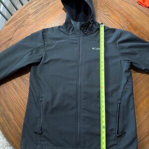 Columbia Softshell Jacket Large
